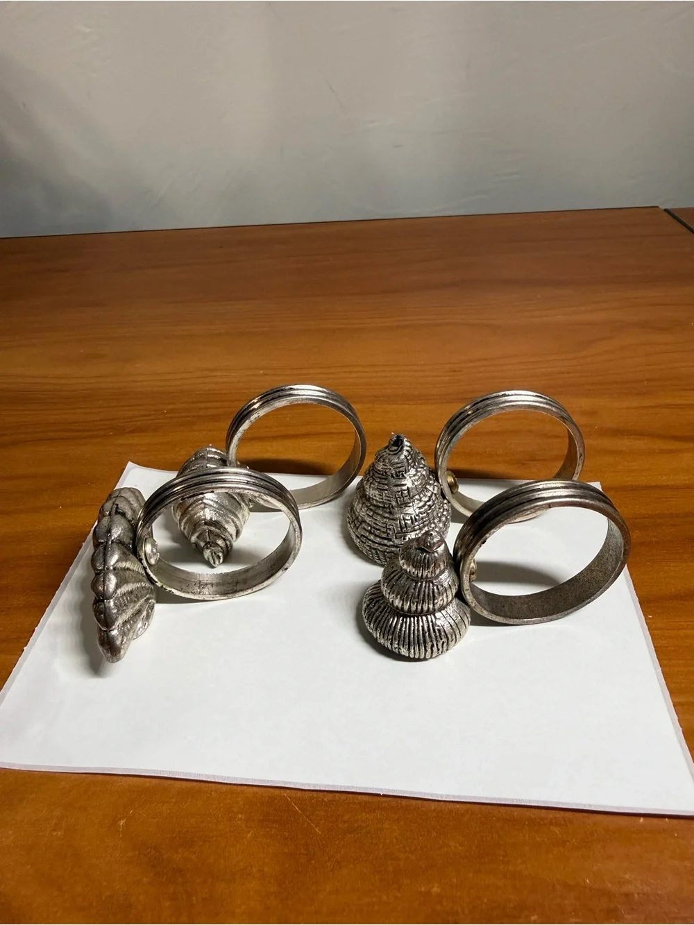 4 Piece Pewter Metal Napkin Ring Holder Seashell Beach Minimalist Dining